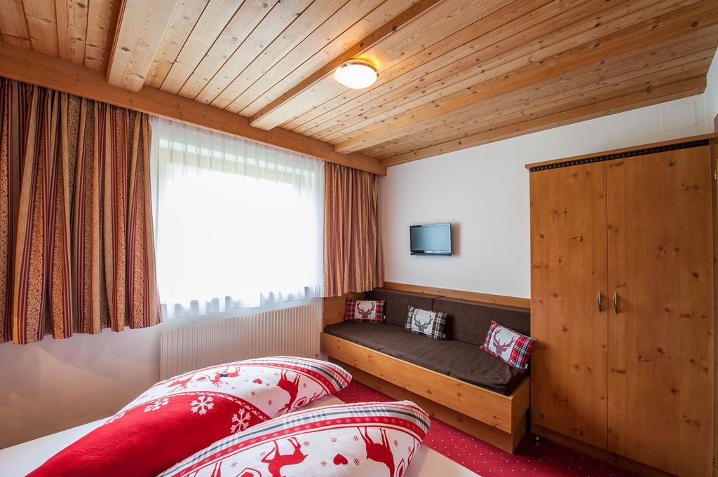 Gaestehaus Alpenblick Берванг Екстериор снимка