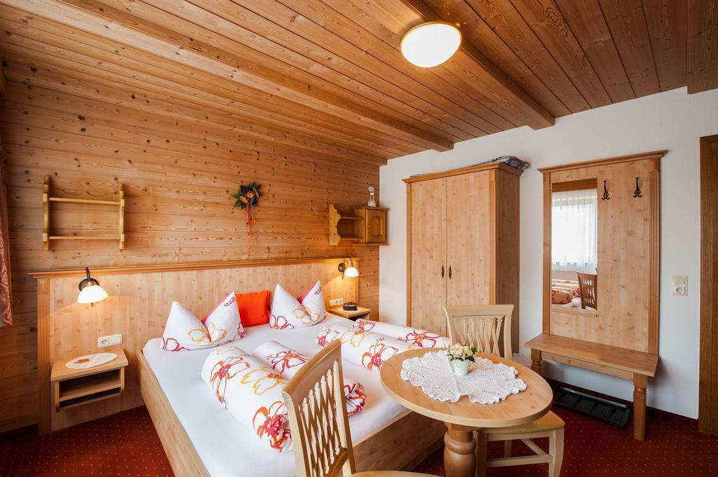 Gaestehaus Alpenblick Берванг Екстериор снимка
